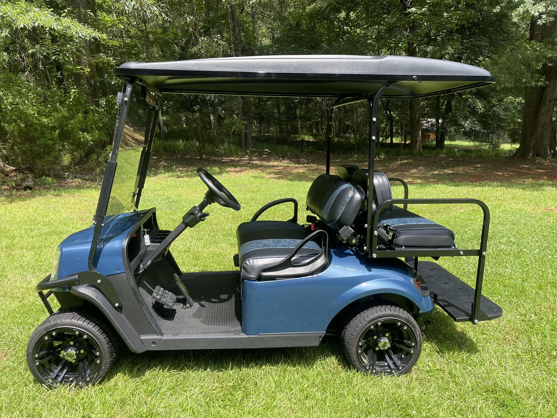 E-Z-GO electric golf cart ON-Road Ready
