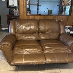 Sofas Cafe. Dos. Sofas.