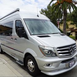 SPRINTER VAN Mercedes Benz Airstream 