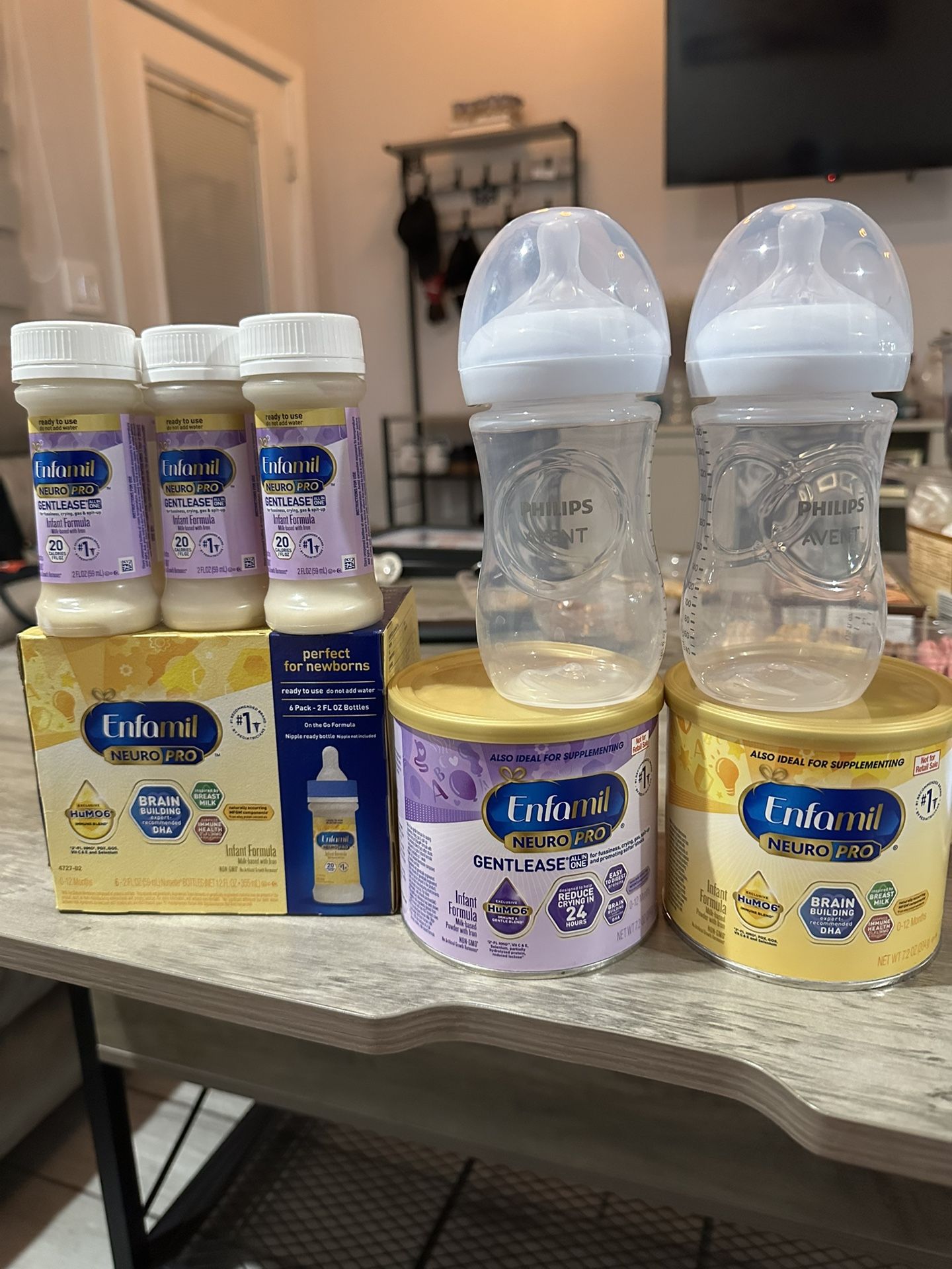 Free Formula And Brand New Philips Avent Bottles