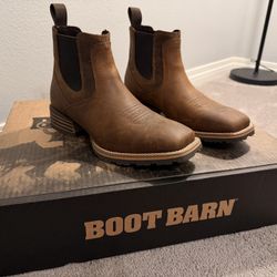 ARIAT MEN'S HYBRID LOW BOY WESTERN BOOTS - BROAD SQUARE TOE