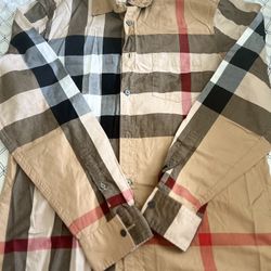 Burberry Long sleeve Shirt.