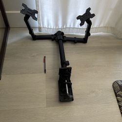 Dual Monitor Mount