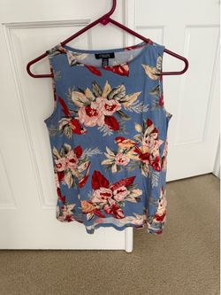 Women’s sleeveless Blouse small size