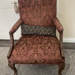 Arm Chair With Foot Rest 