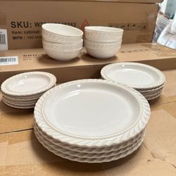 16pc Ceramic Vintage Bowl And Plate Gift Set