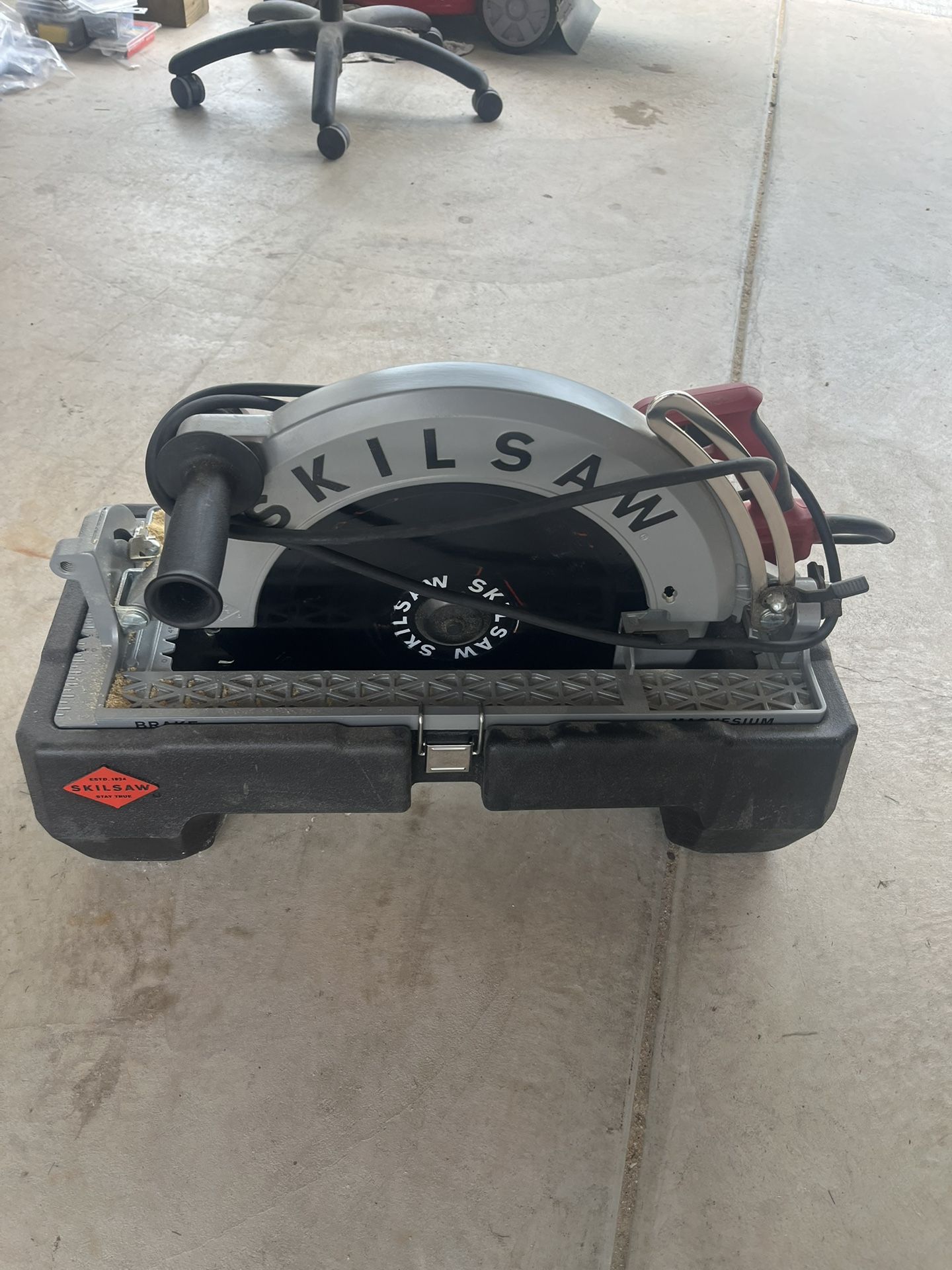 Skillsaw 16 5/16
