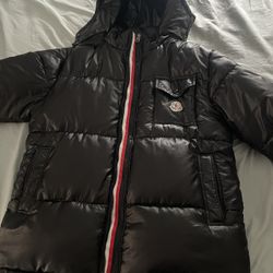 Moncler Montebeliard Short Down Jacket 