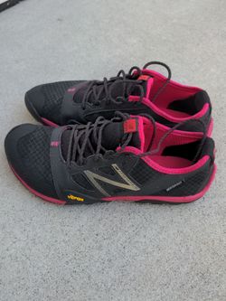 Like new -New Balance WT20 Minimus Winter Trail Running shoes
