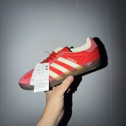 Men Sambas gazelle (Red)