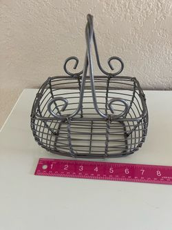 Metal Basket decor