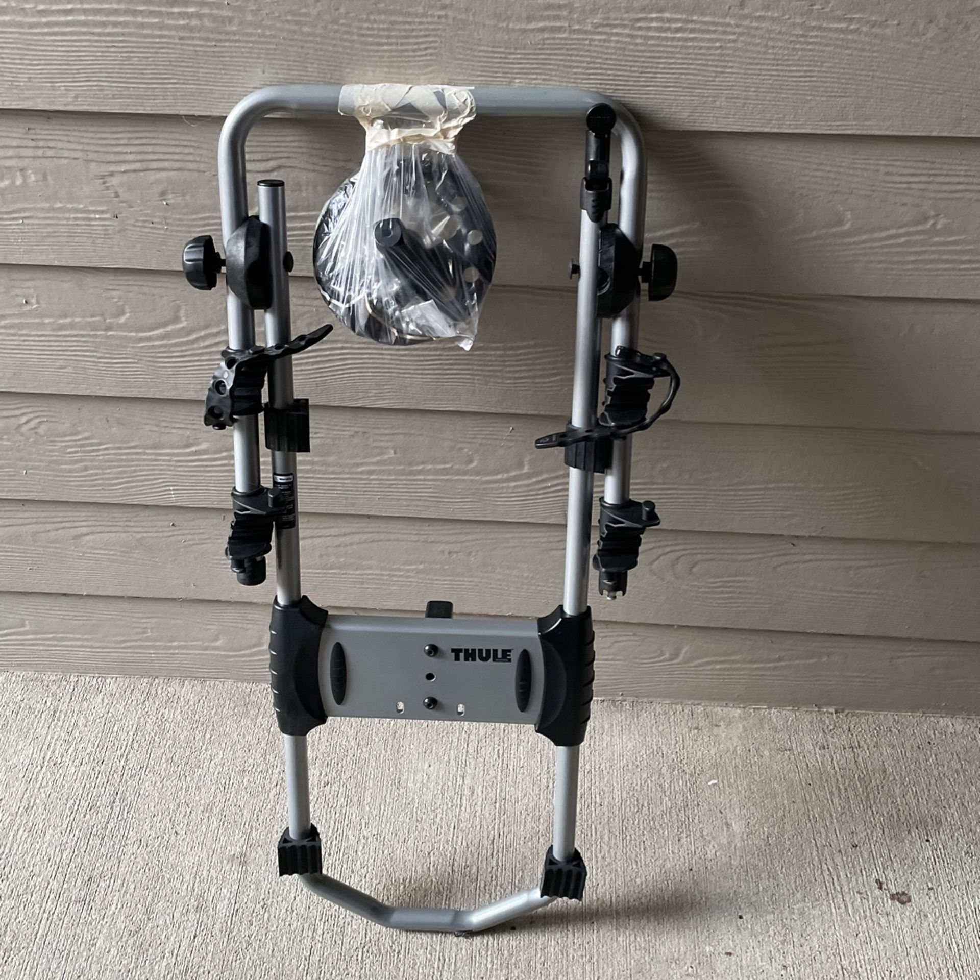 THULE 2 Bike SPARE-TIRE BIKE RACK FITS JEEP, RAV4 And HONDA CRVs.