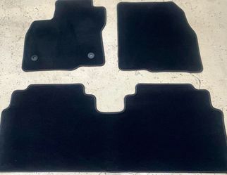 2023 Chevy Bolt EUV New OEM Black Carpet Floor Mats