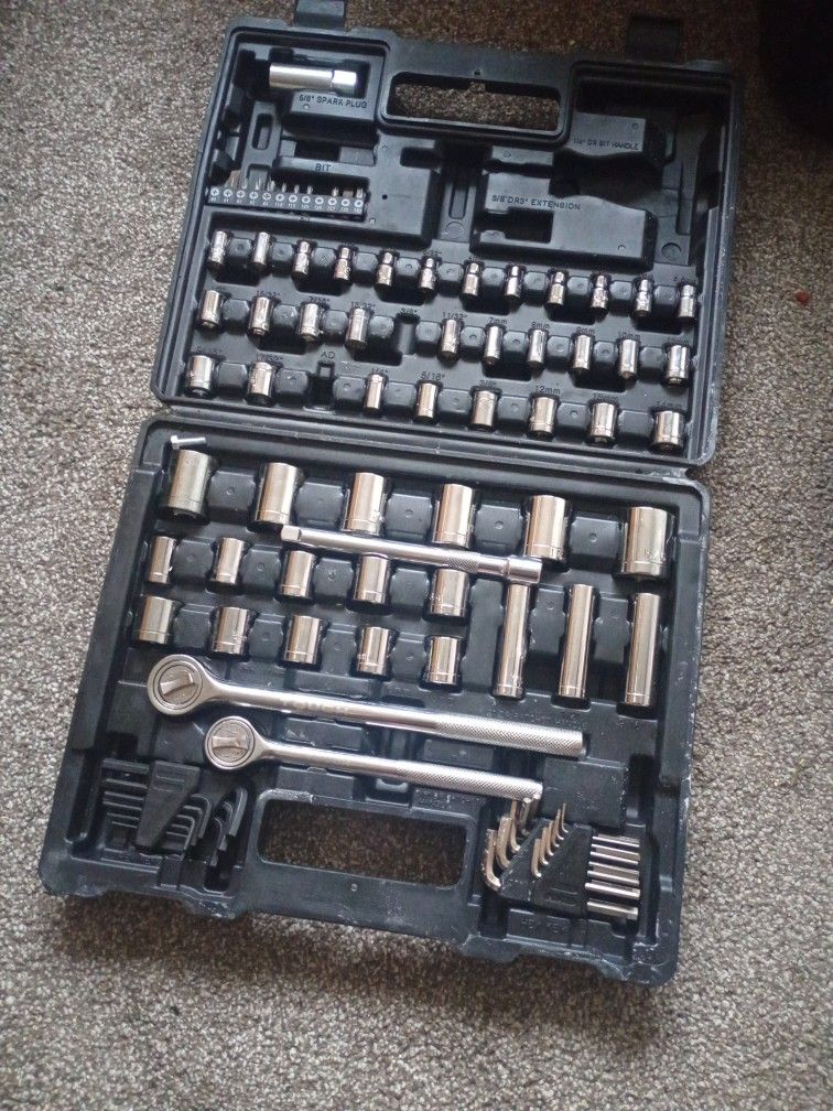 Socket Set