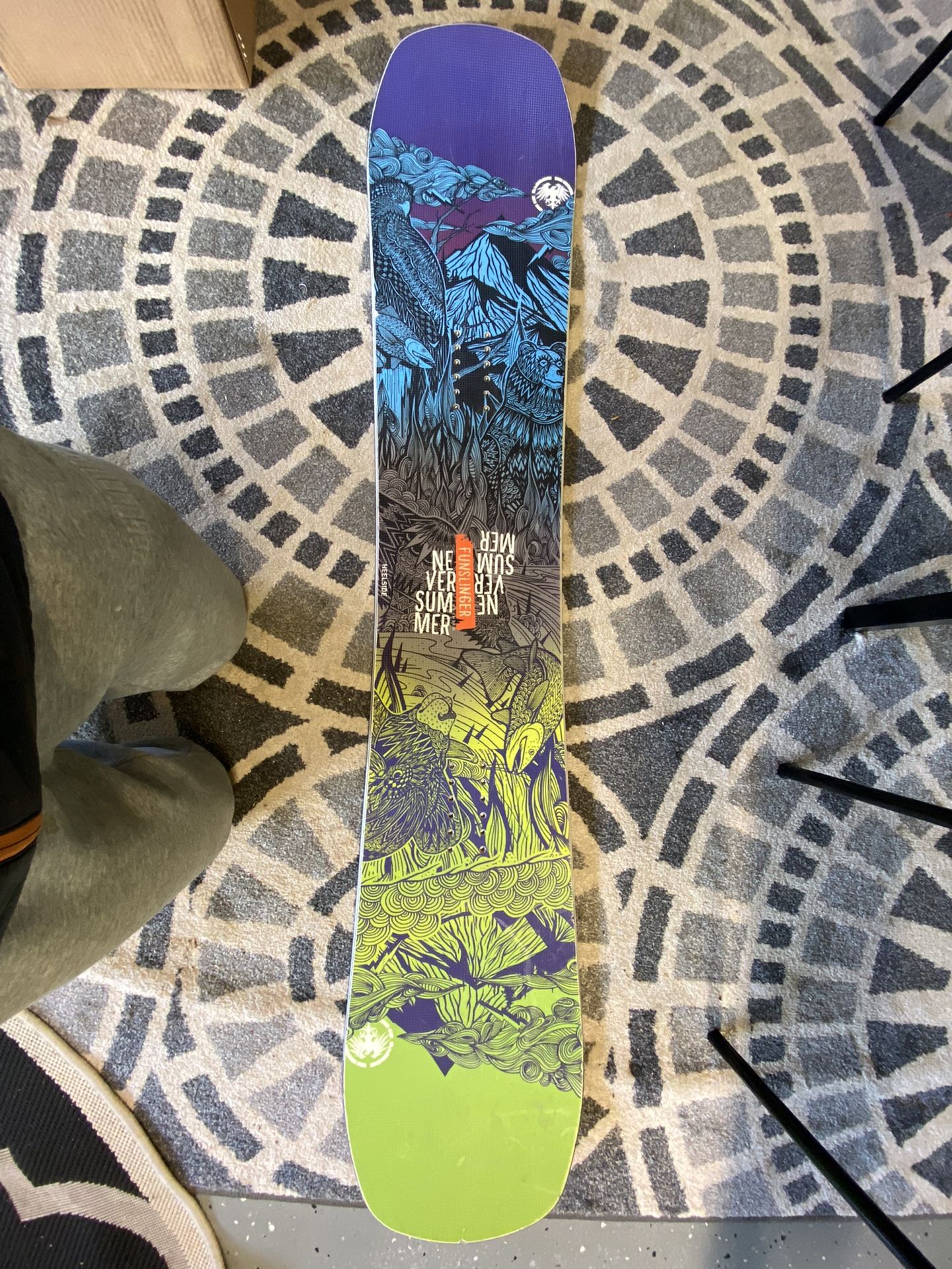 Never Summer Funslinger Snowboard Men’s 154