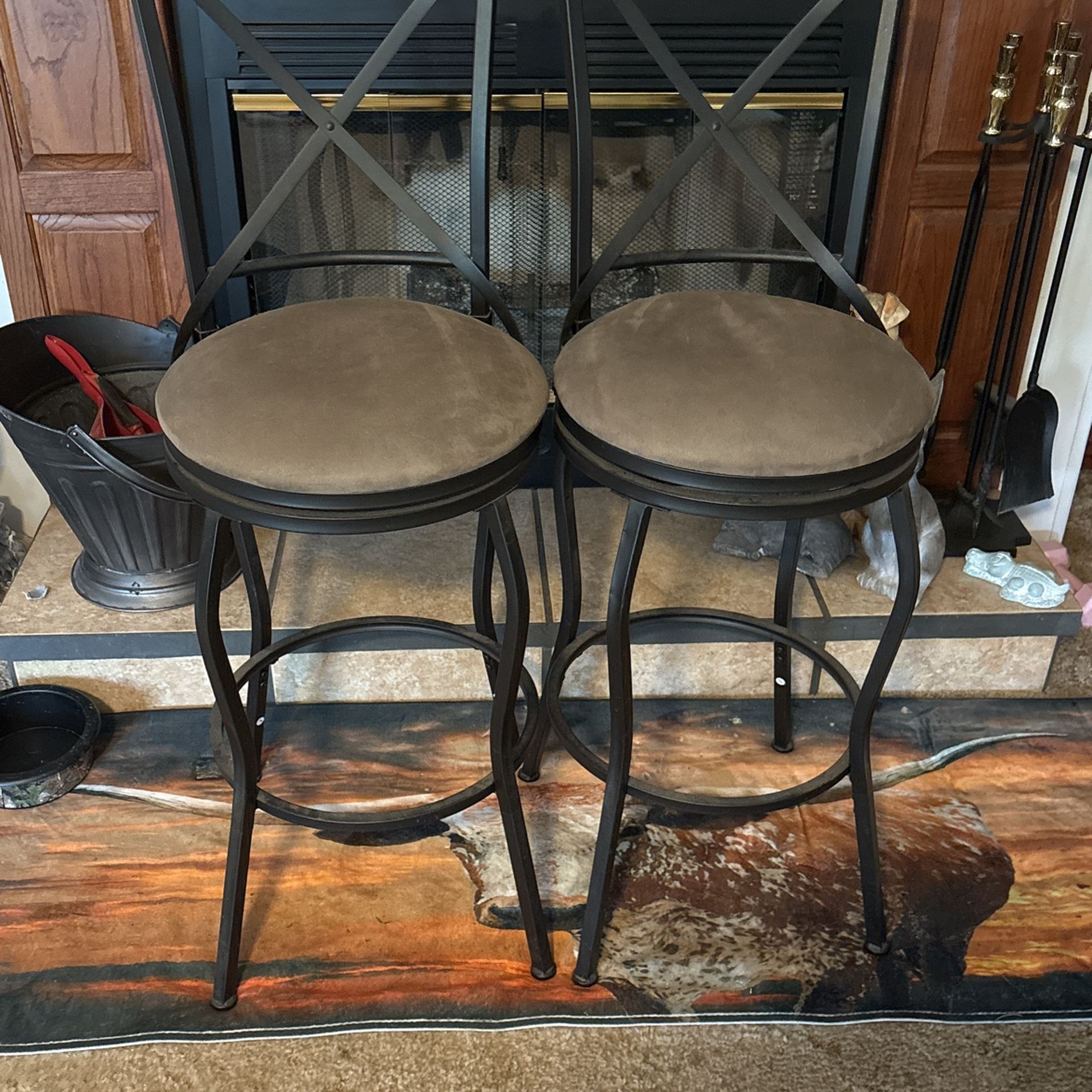 Swivel Bar Stools