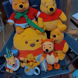 Winnie-The-Pooh Group/Collection 