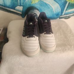 Alpha  Huarache Varsity 4 Low
