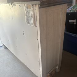 Ashley‘S Furniture, Queen, Size, Bed Frame, Dresser, And Mirror