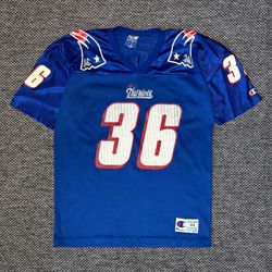 VINTAGE NEW ENGLAND PATRIOTS JERSEY SIZE LARGE