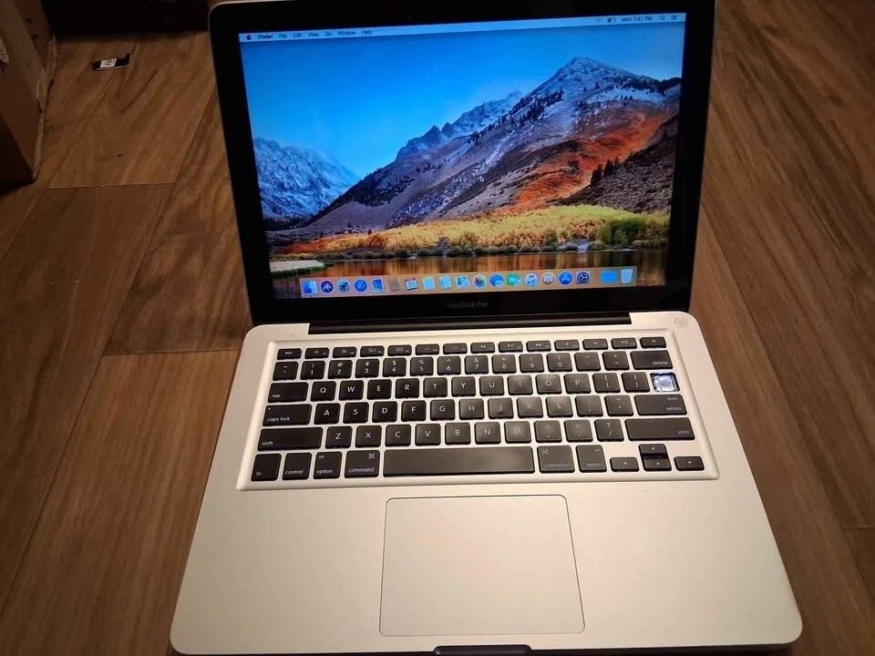 Apple Macbook Pro 13.3inch Laptop-( A1278,2010)