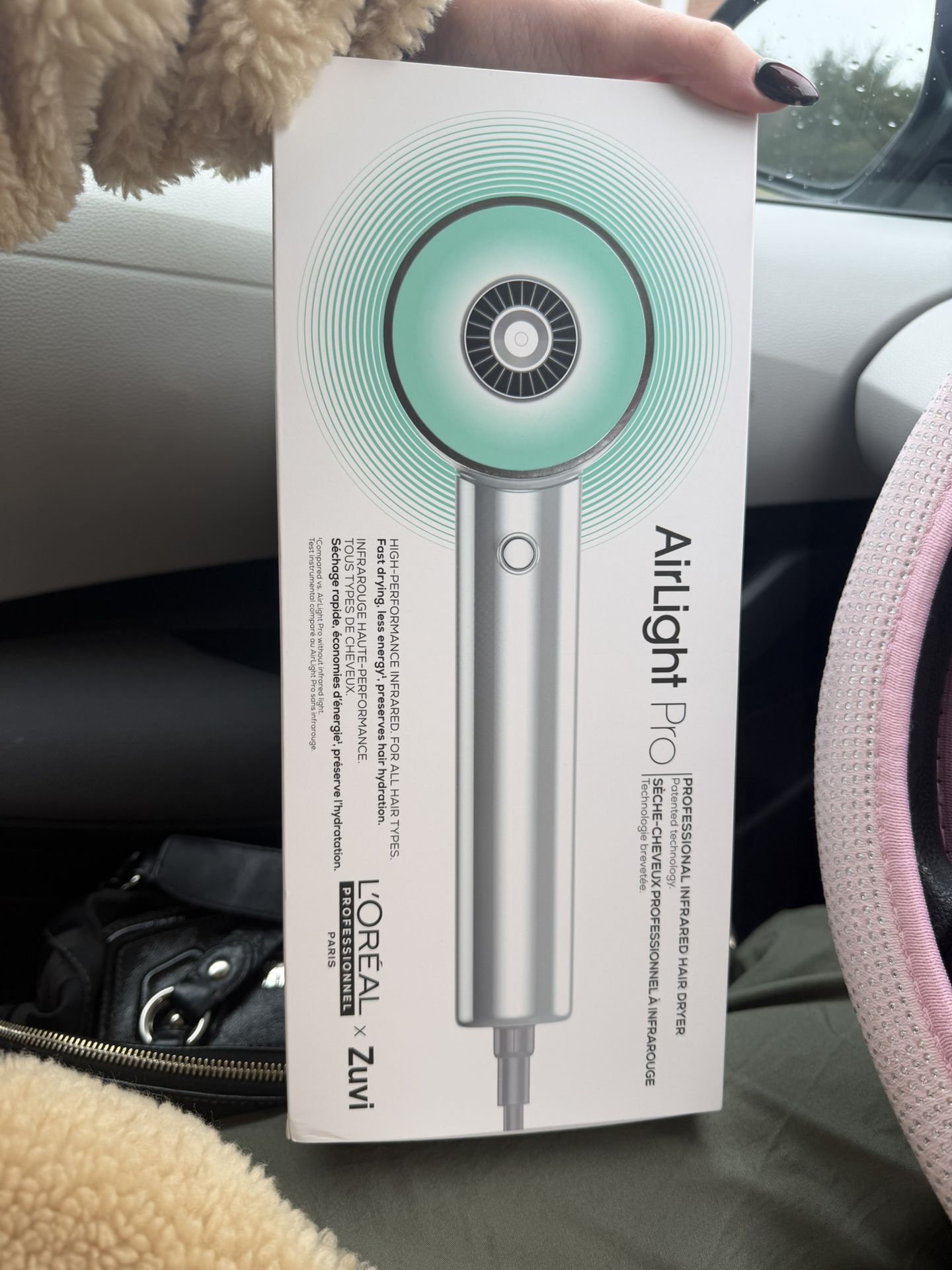 L’ORÉAL AIRLIGHT PRO BLOWDRYER