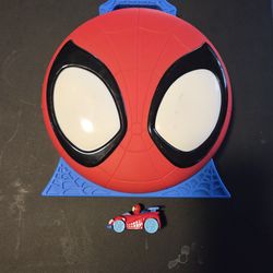 Spiderman car w/carrier