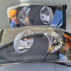 06-08 Dodge Ram Headlights Luces Micas Calaveras Faros Faroles