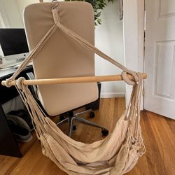 Hanging Chair 