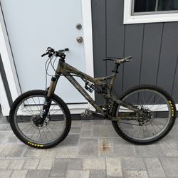 Intense cycle 26” Mountain bike