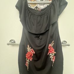 Black dress off the shoulder 