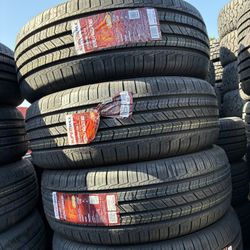 225-60/16 Vendo Set De Llantas Nueva Con 50.00 Millas De Garantía 