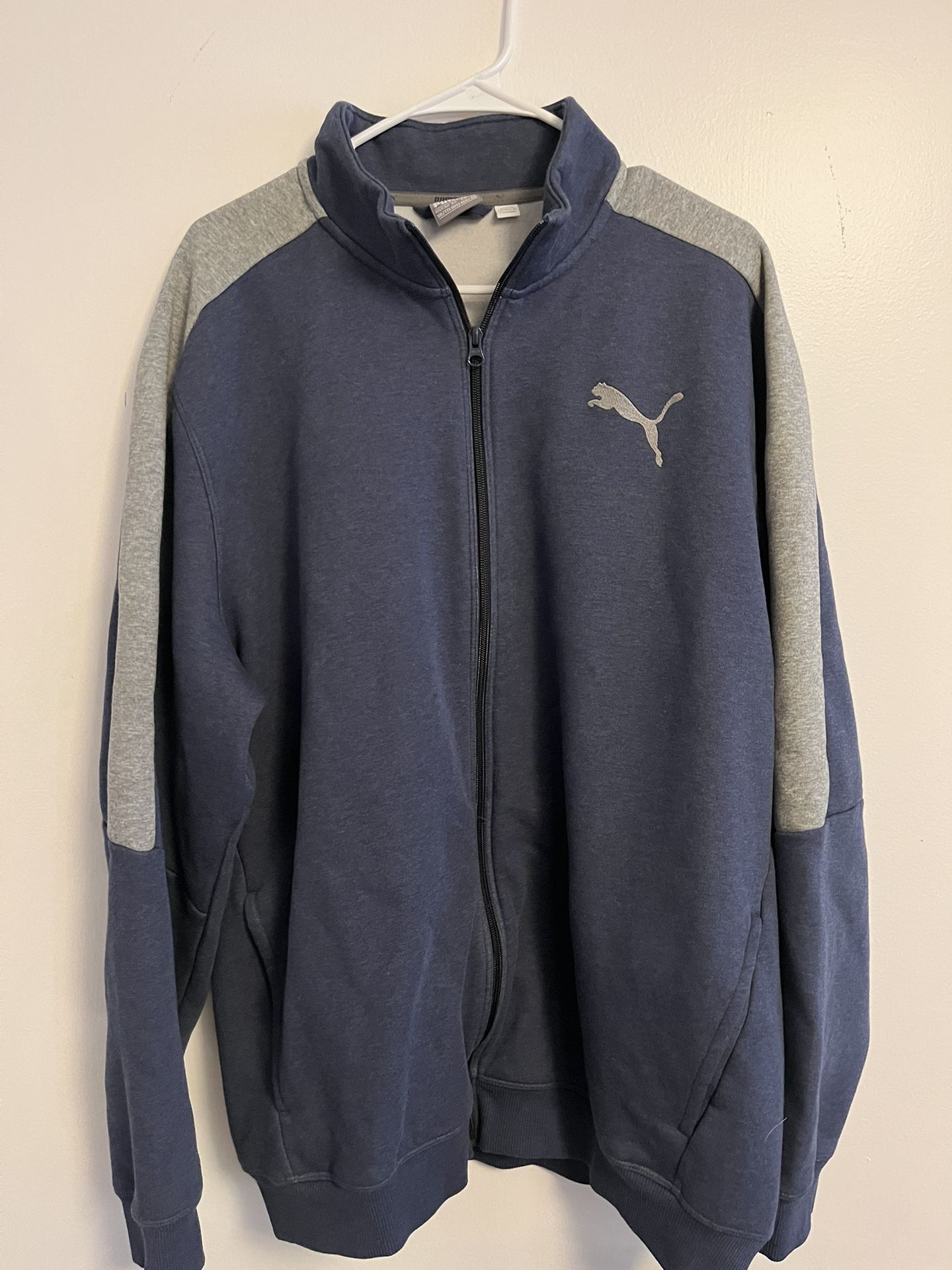 Men’s Puma Zip Up XXL🔥🔥