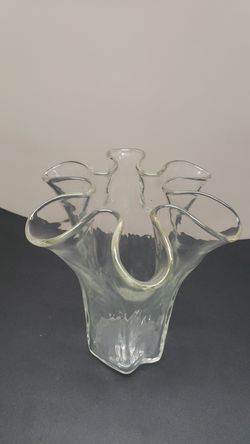 VINTAGE antique HAND BLOWN ART - GLASS VASE