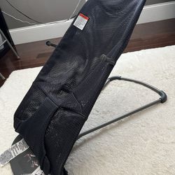 BabyBjörn Bouncer Seat Grey Mesh 