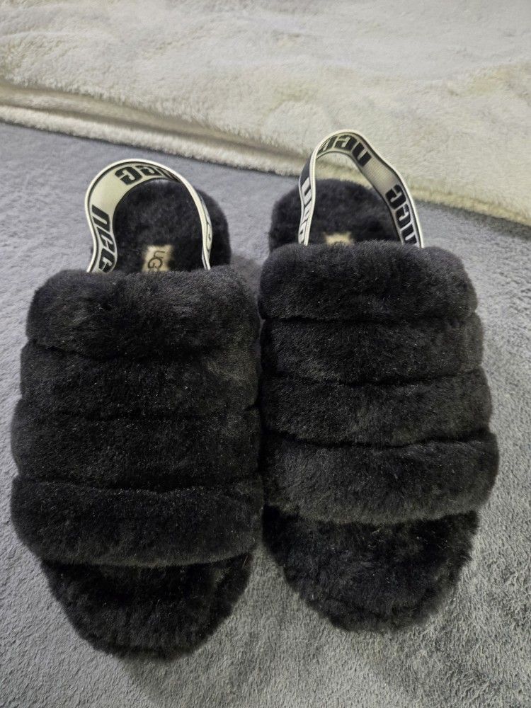 UGG SLIDES