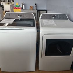 $978(MSRP$1898) GE Washer and Electric Dryer