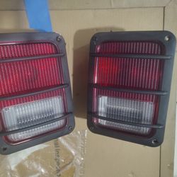 Jeep Wrangler JK Headlights 2007 Through 2018 In Excellent Condition