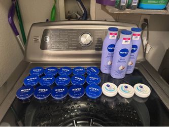 Brand new Nivea bundle all for ($30)(Cash only)(price is firm)