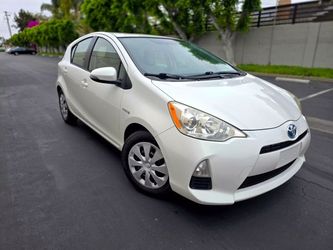 2013 Toyota Prius c