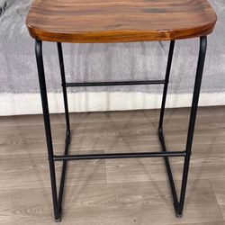Bar Stool !! Moving Sale $25