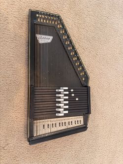 Autoharp- Oscar Schmidt