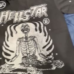 Reselling Hellstar Shirts (anysize)