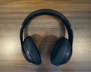 Beats Studio 3 Headphones - Black