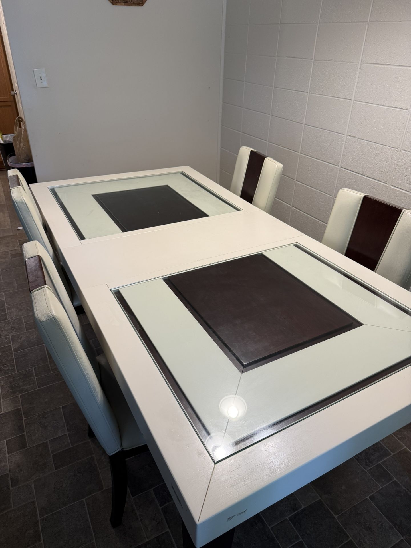 Sofía Vergara Rectangular Dining Table