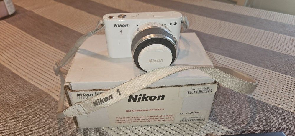 Nikon Coolpix J1 Digital Camera