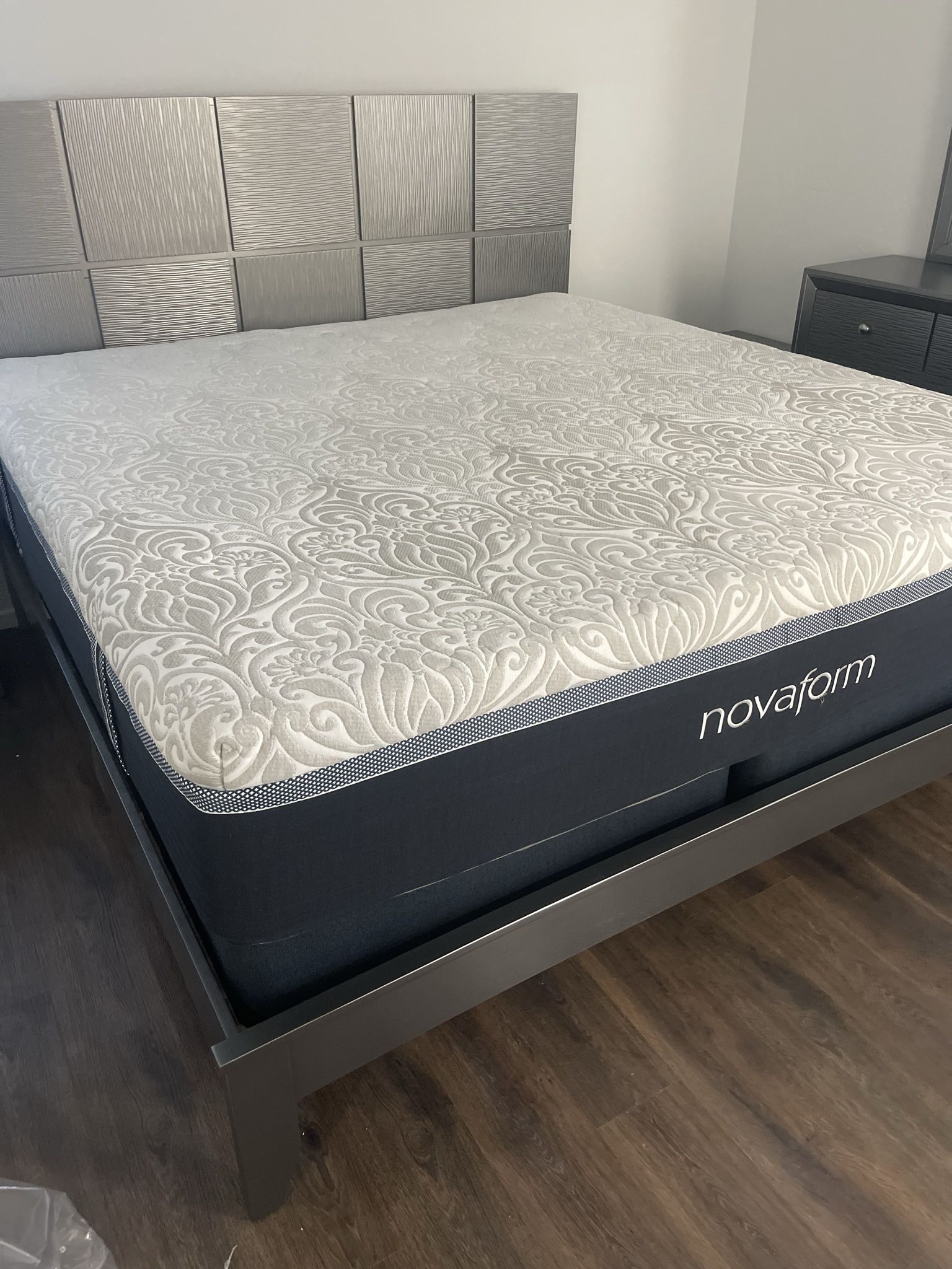 King Size Mattress - 14” Cool Gel Mattress - Cold To The Touch!