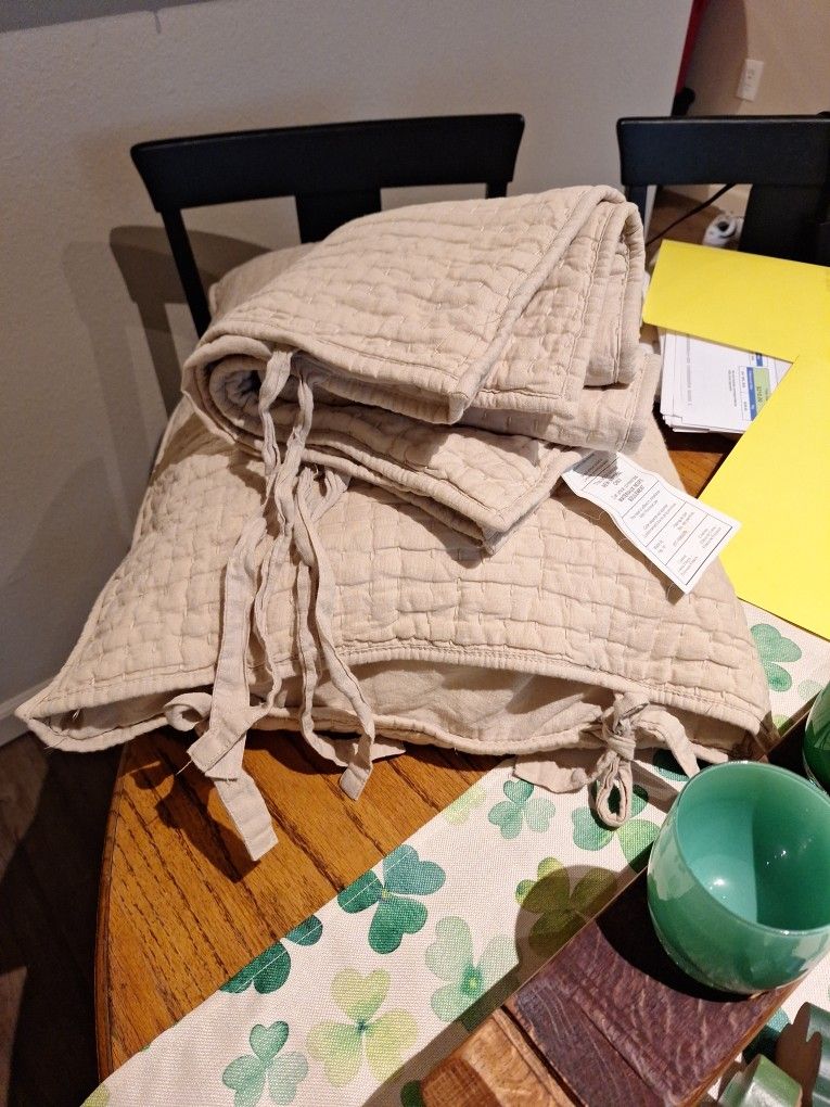 Pottery Barn Pick Stitch Standard shams