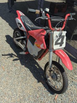 Razor MX500 (DOESNT WORK)