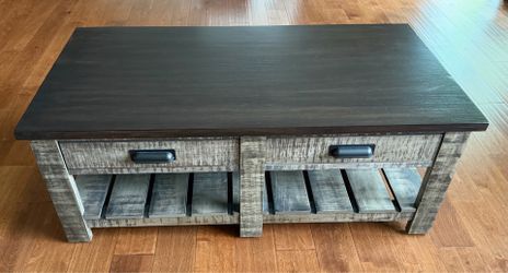 Coffee/center table and side table with storage